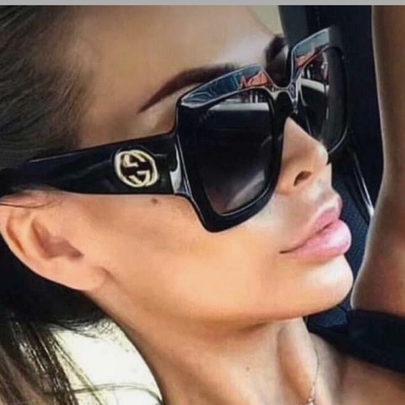 Oversized square Gucci sunglasses - Picture 15 of 16